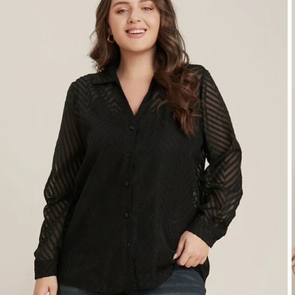 NWT BloomChic black geometric sheer top 10/M - Picture 3 of 11